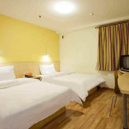 7Days Inn Dongguan Conference & Exhibition Center Rom bilde